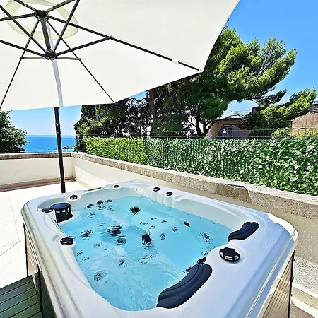 Appartamento Panorama Penthouse - 5 Star With Roof Jacuzzi