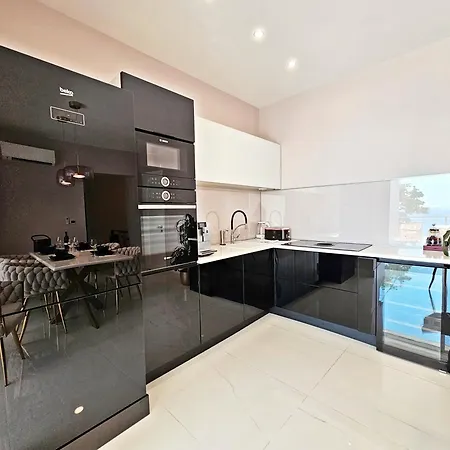 Panorama Penthouse - 5 Star With Roof Jacuzzi Split