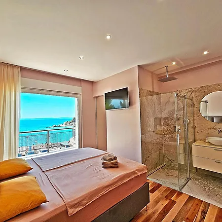 Panorama Penthouse - 5 Star With Roof Jacuzzi